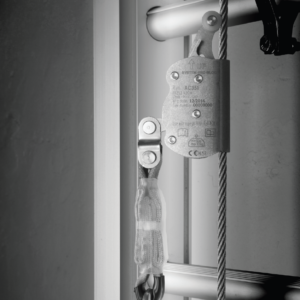 Vertikalt wiresystem for stiger (1–2 brukere)